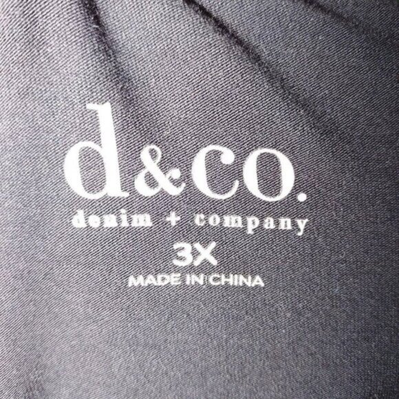 D&Co. Black Tunic Top 3X With Sheer Lace Sequin Sleeves Scoop Neck -LIKE NEW - Picture 5 of 5